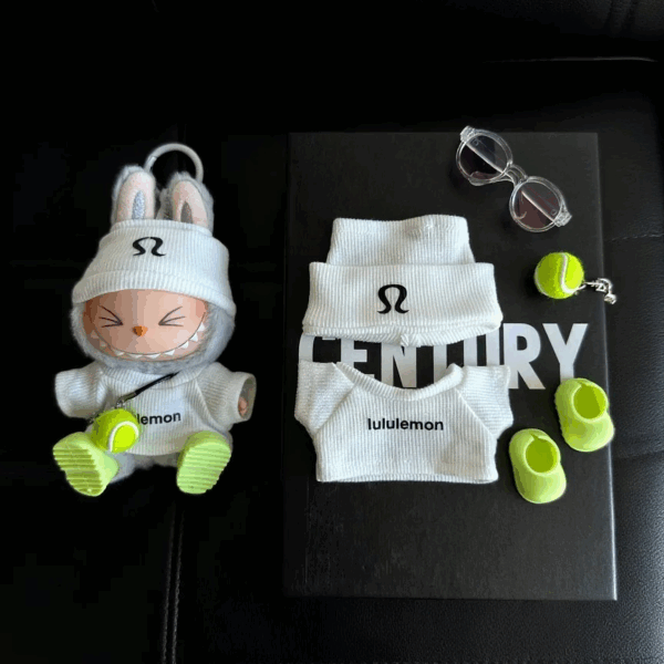 043 - Doll Clothes Outfits White Sport Hat + Sweater + Tennis balls + Glasses + Shoes